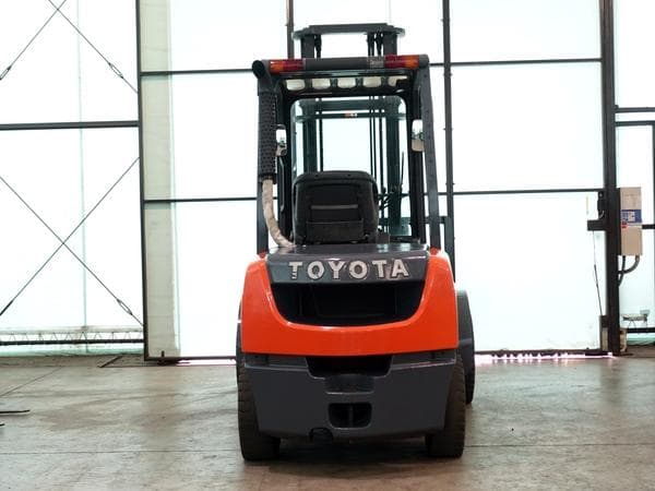 Forklift — Ready Stock (lot 1207-6034065)