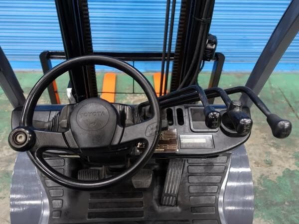 Forklift — Ready Stock (lot 1207-6035178)