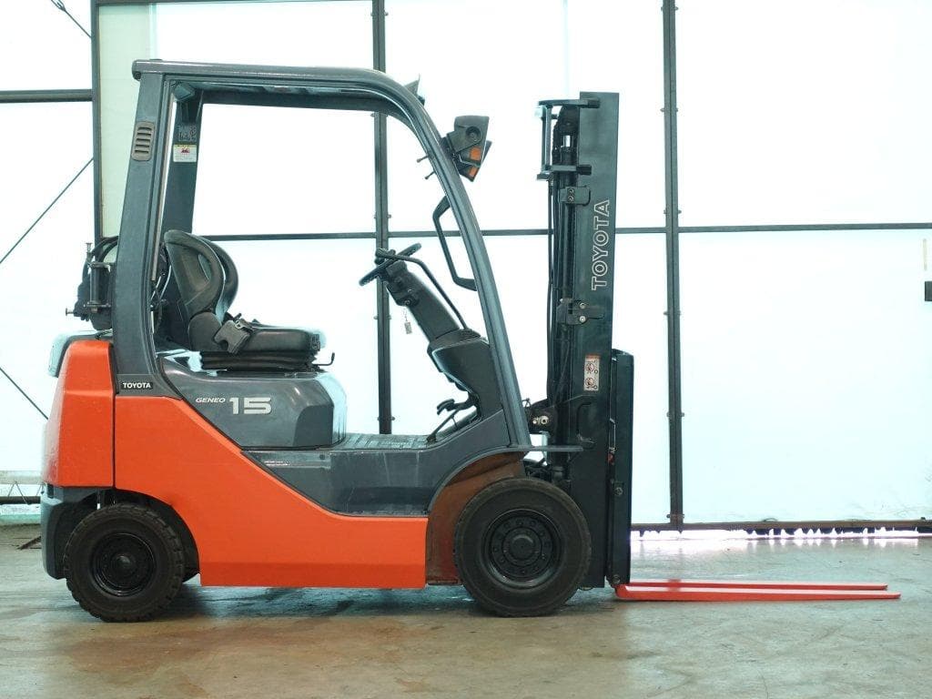 Forklift — Ready Stock (lot 1207-6035374)
