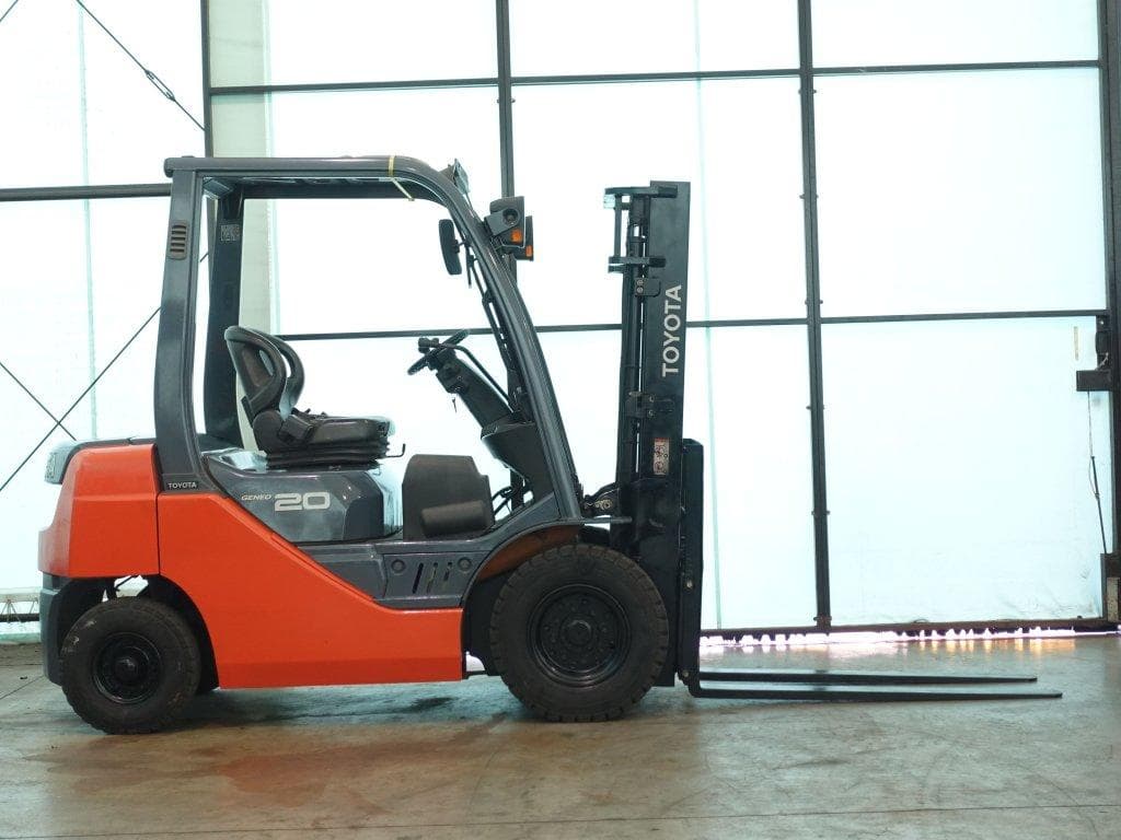 Forklift — Ready Stock (lot 1207-6035968)