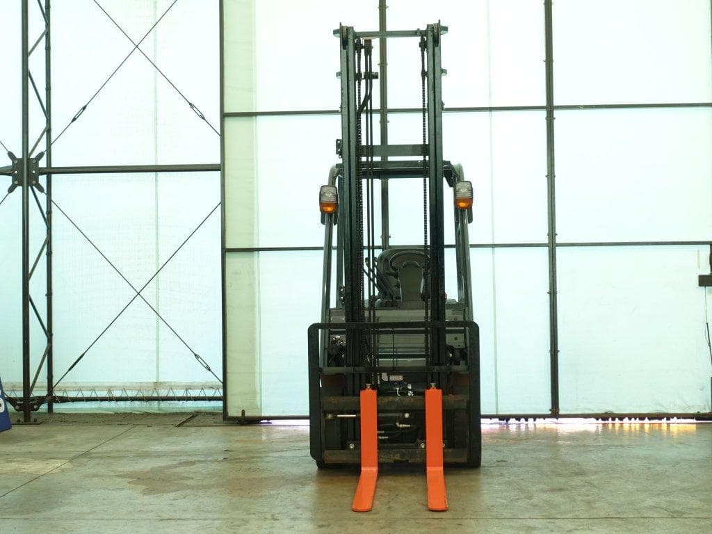 Forklift — Ready Stock (lot 1207-6036272)