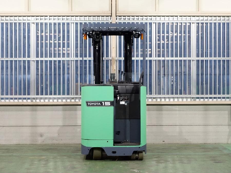 Reach Forklift — Ready Stock (lot 1207-6036275)