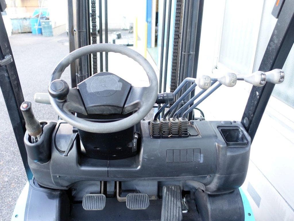 Forklift — Ready Stock (lot 1207-6043770)