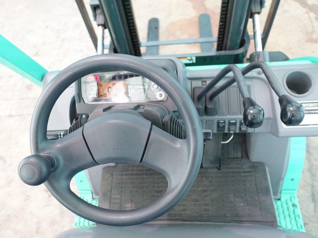 Forklift — Ready Stock (lot 1207-6043782)
