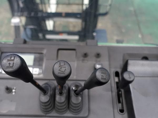 Reach Forklift — Ready Stock (lot 1207-6055056)