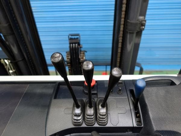 Reach Forklift — Ready Stock (lot 1207-6056813)