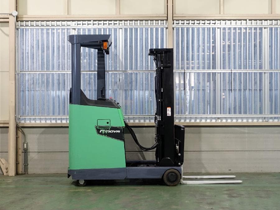 Reach Forklift — Ready Stock (lot 1207-6056829)