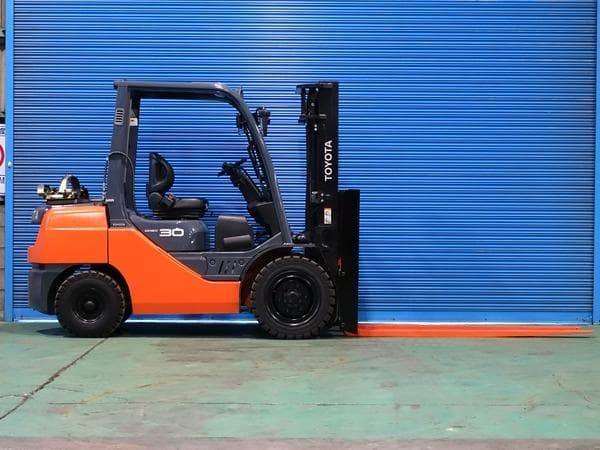 Forklift — Ready Stock (lot 1207-6141966)