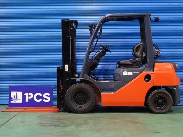 Forklift — Ready Stock (lot 1207-6142076)