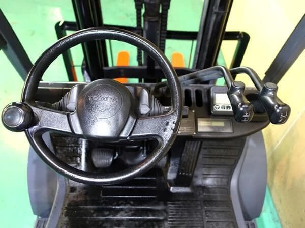 Forklift — Ready Stock (lot 1207-6143442)