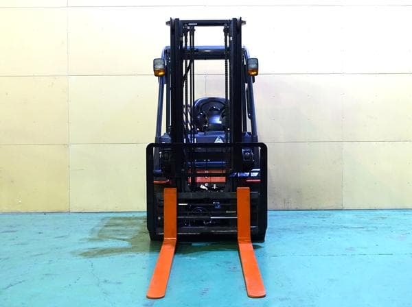 Forklift — Ready Stock (lot 1207-6143754)