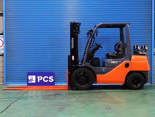 Forklift — Ready Stock (lot 1207-6144658)