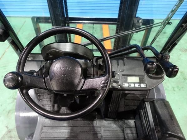 Forklift — Ready Stock (lot 1207-6144658)