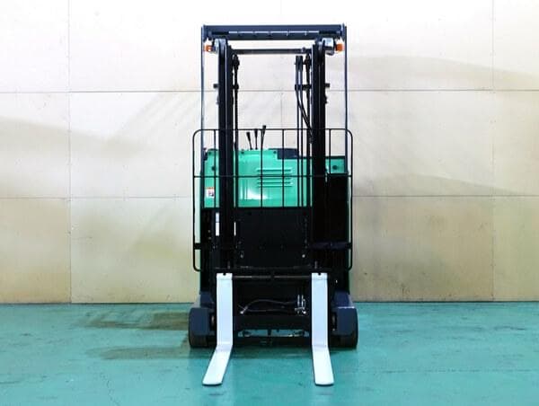 Reach Forklift — Ready Stock (lot 1207-6144924)