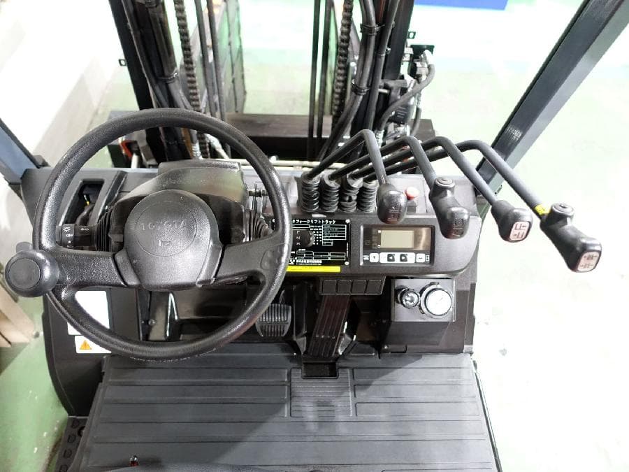 Forklift — Ready Stock (lot 1207-6145010)