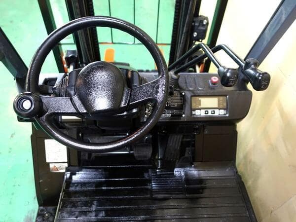 Forklift — Ready Stock (lot 1207-6145282)