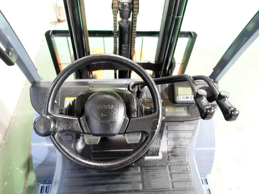 Forklift — Ready Stock (lot 1207-6150806)