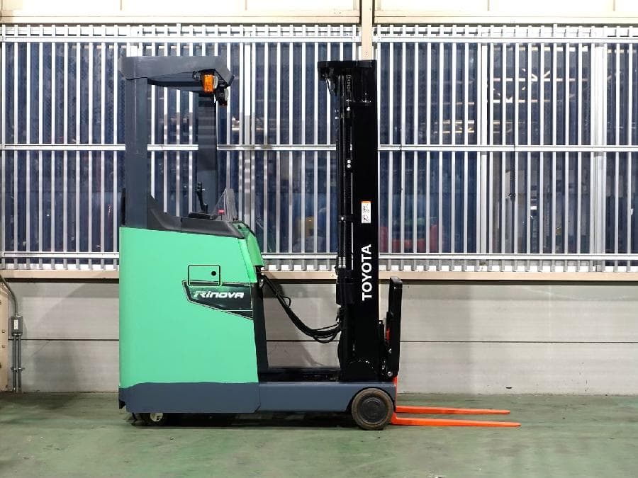 Reach Forklift — Ready Stock (lot 1207-6153310)