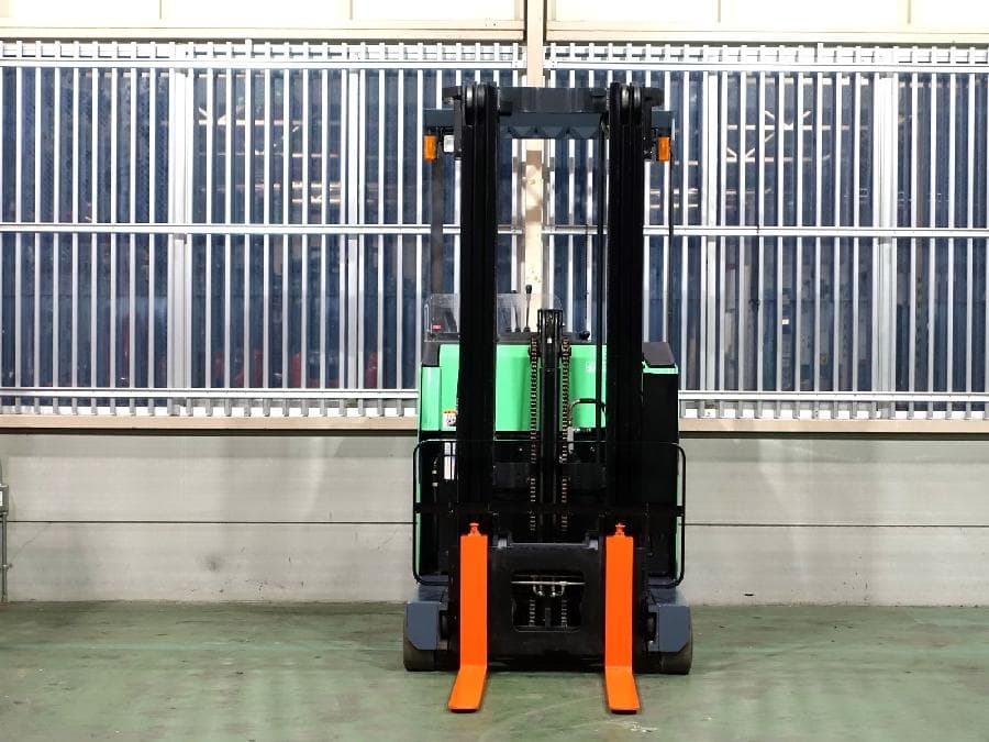Reach Forklift — Ready Stock (lot 1207-6153310)