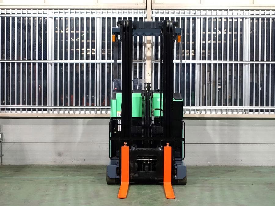 Reach Forklift — Ready Stock (lot 1207-6153320)