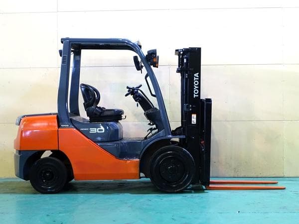 Forklift — Ready Stock (lot 1207-6153612)