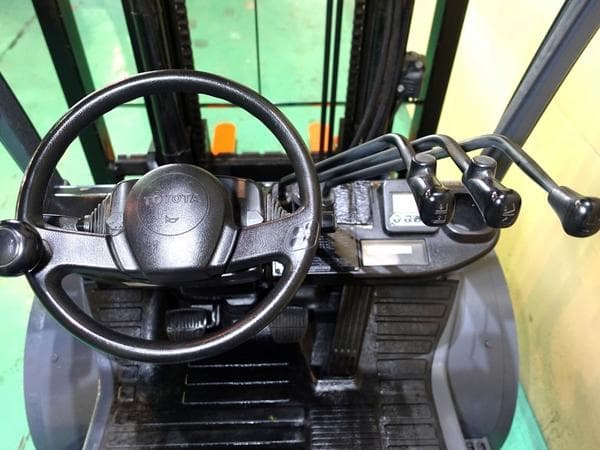 Forklift — Ready Stock (lot 1207-6153612)