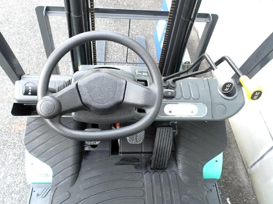 Forklift — Ready Stock (lot 1207-6176071)