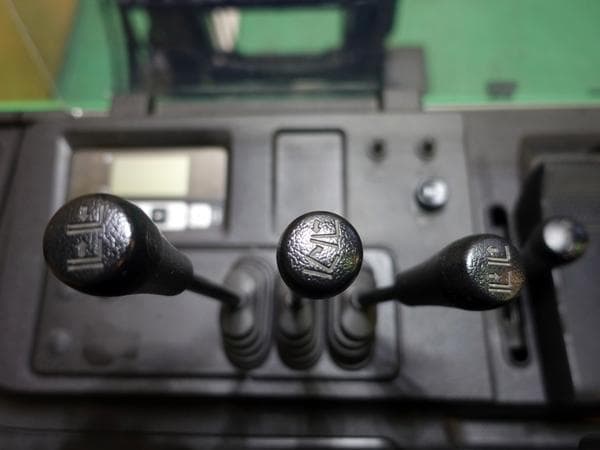 Forklift — Ready Stock (lot 1207-6178553)