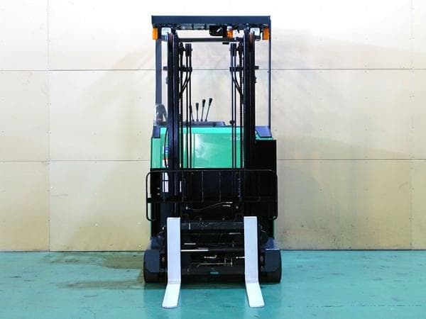 Reach Forklift — Ready Stock (lot 1207-6183114)