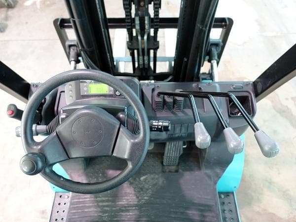 Forklift — Ready Stock (lot 1207-6198638)