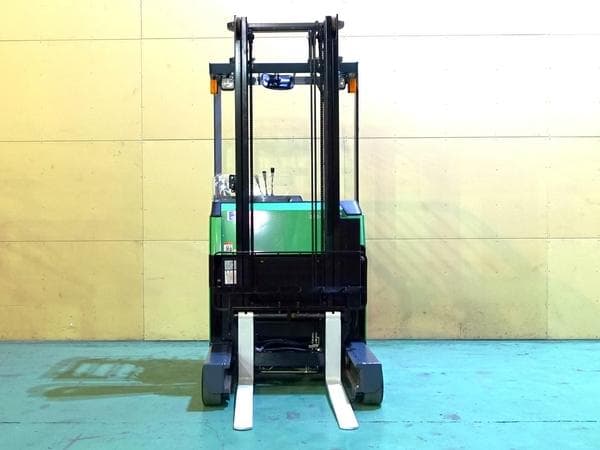 Reach Forklift — Ready Stock (lot 1207-6207222)