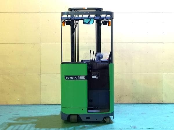 Reach Forklift — Ready Stock (lot 1207-6207222)