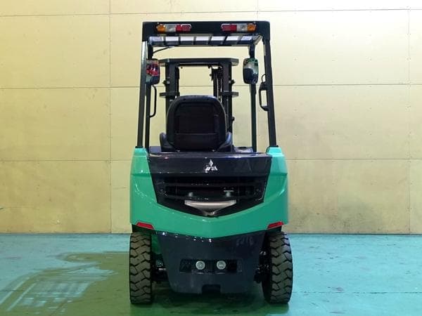 Forklift — Ready Stock (lot 1207-6208791)