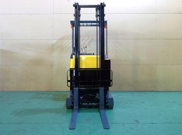 Reach Forklift — Ready Stock (lot 1207-6238279)