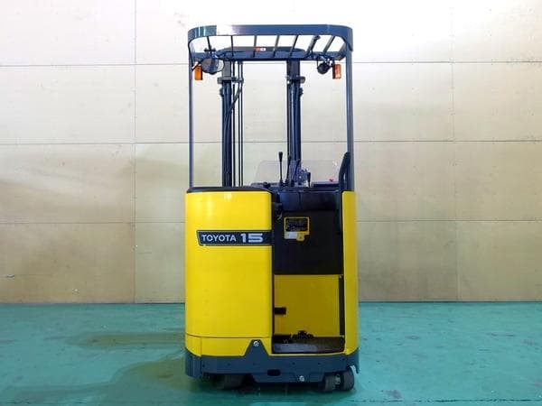 Reach Forklift — Ready Stock (lot 1207-6238279)