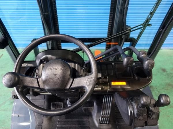 Forklift — Ready Stock (lot 1207-6241508)
