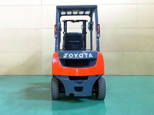 Forklift — Ready Stock (lot 1207-6283459)