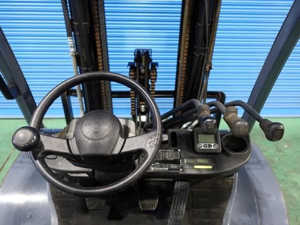 Forklift — Ready Stock (lot 1207-6302548)