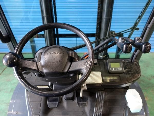 Forklift — Ready Stock (lot 1207-6319933)