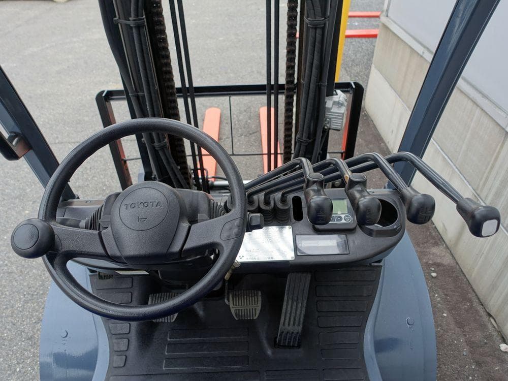 Forklift — Ready Stock (lot 1207-6322957)