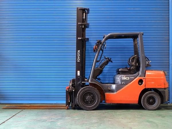 Forklift — Ready Stock (lot 1207-6333302)