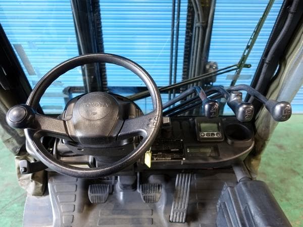 Forklift — Ready Stock (lot 1207-6349007)