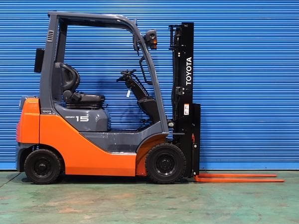 Forklift — Ready Stock (lot 1207-6350968)