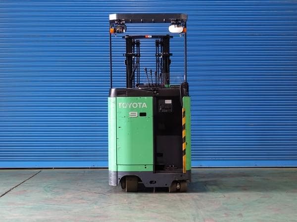 Reach Forklift — Ready Stock (lot 1207-6359412)