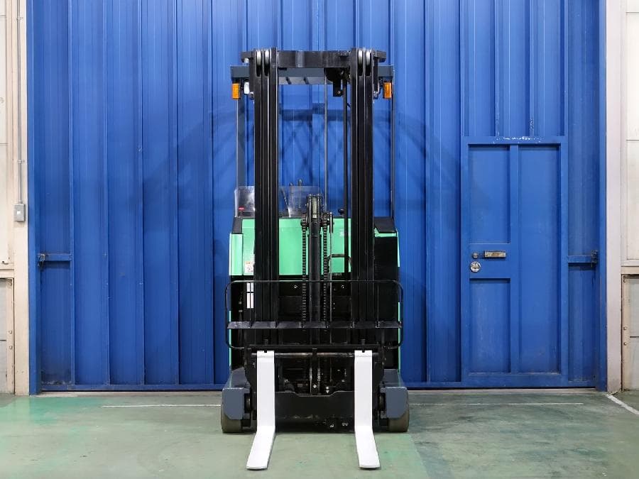 Reach Forklift — Ready Stock (lot 1207-6375789)