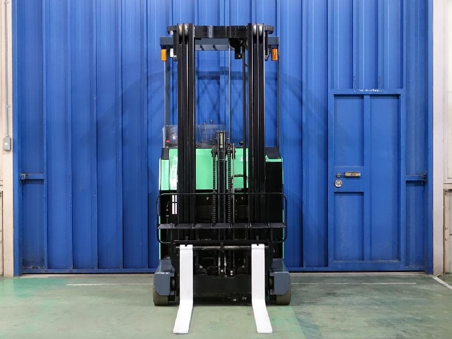 Reach Forklift — Ready Stock (lot 1207-6378679)