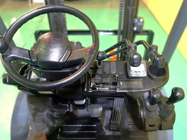 Forklift — Ready Stock (lot 1207-6380617)
