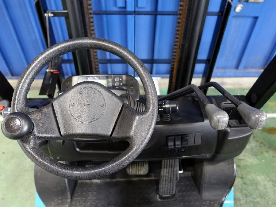 Forklift — Ready Stock (lot 1207-6381513)