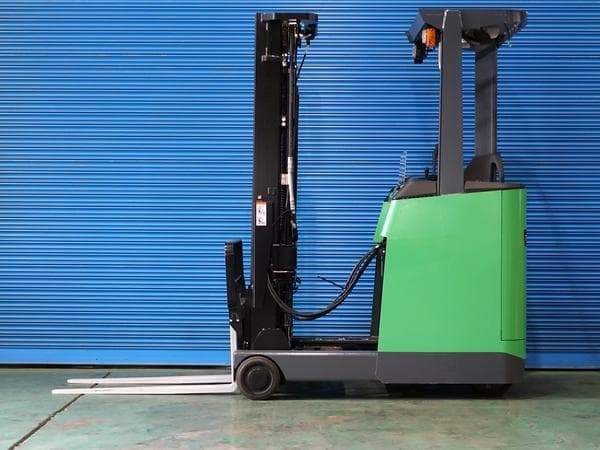 Reach Forklift — Ready Stock (lot 1207-6391419)