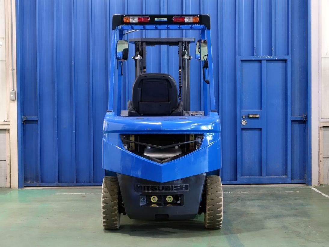 Forklift — Ready Stock (lot 1207-6398399)